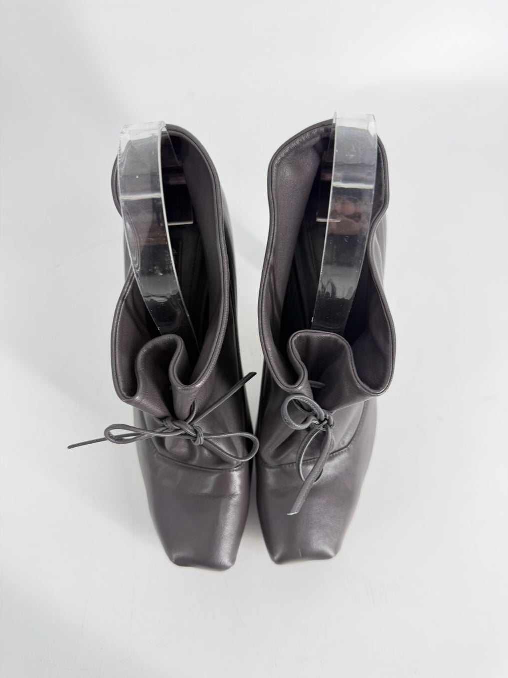 DUSICA KOTUR SACKS Size 38.5 Gray Leather Pumps