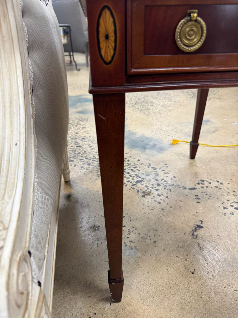 HEKMAN Burled Wood End Table