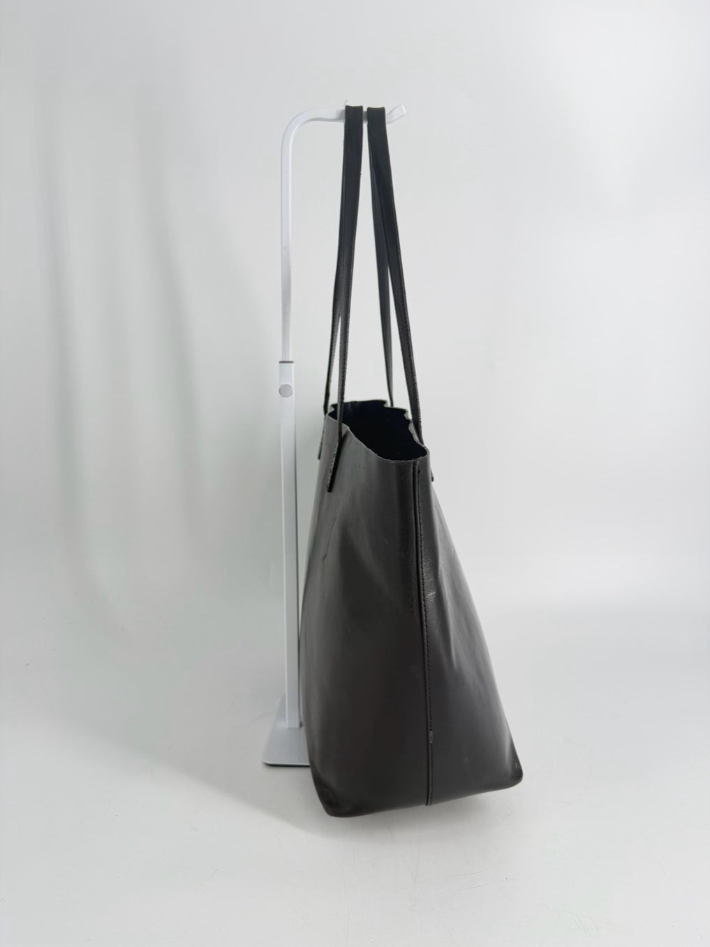 MANSUR GAVRIEL Black Leather Tote Bag w/ Small Zipper Pouch