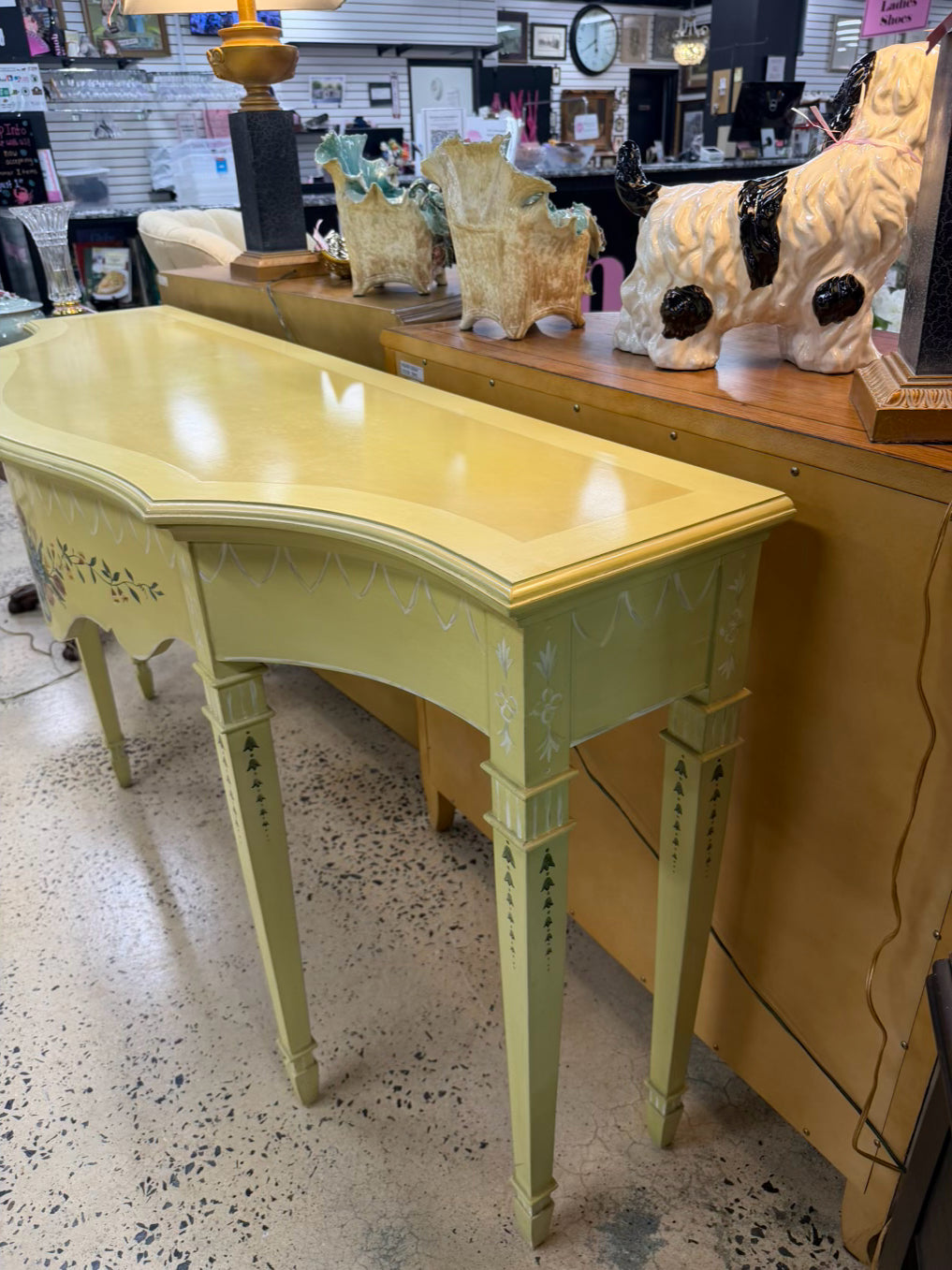 LEXINGTON SOUTHERN LIVING HOME COLLECTION Yellow Wood Console w/ Drawer