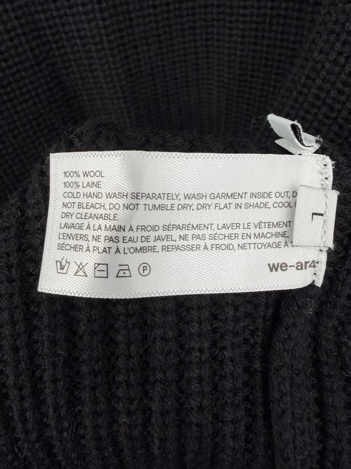 WE-AR4 Wmn's Size L Black Wool Collared Sweater