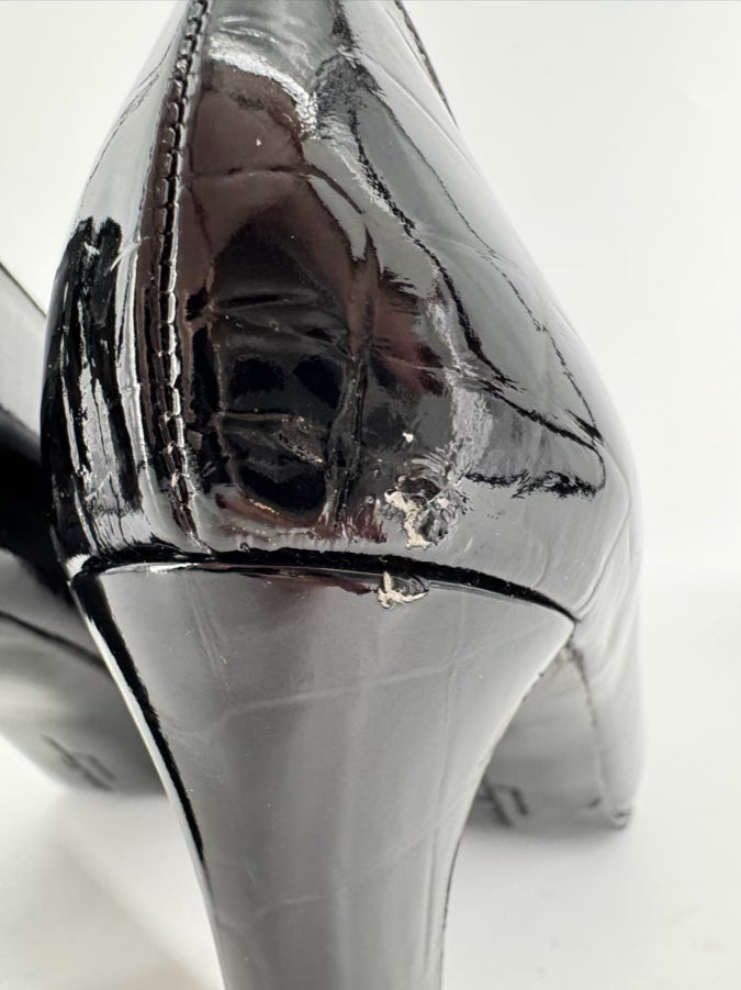 SALVATORE FERRAGAMO Size 7 Black Embossed Leather Heels