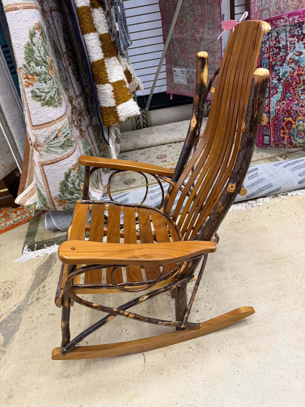 Light Wood Amish Style Chair
