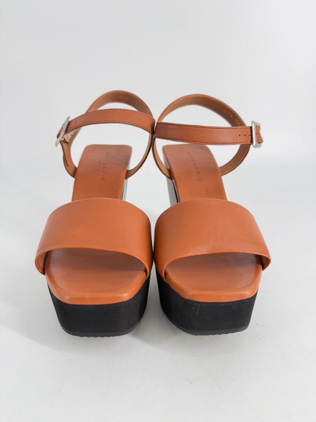 CLERGIE Size 39.5 Cognac Heels