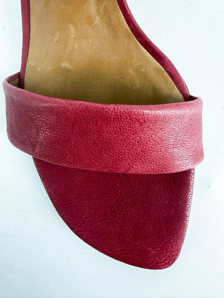 COCLICO Size 38.5 Red Leather Heels