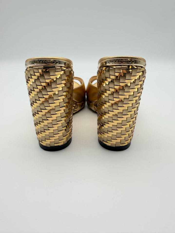 JIMMY CHOO WMNS Size 37.5 Almer Metallic Gold Woven Leather Wedge Sandals