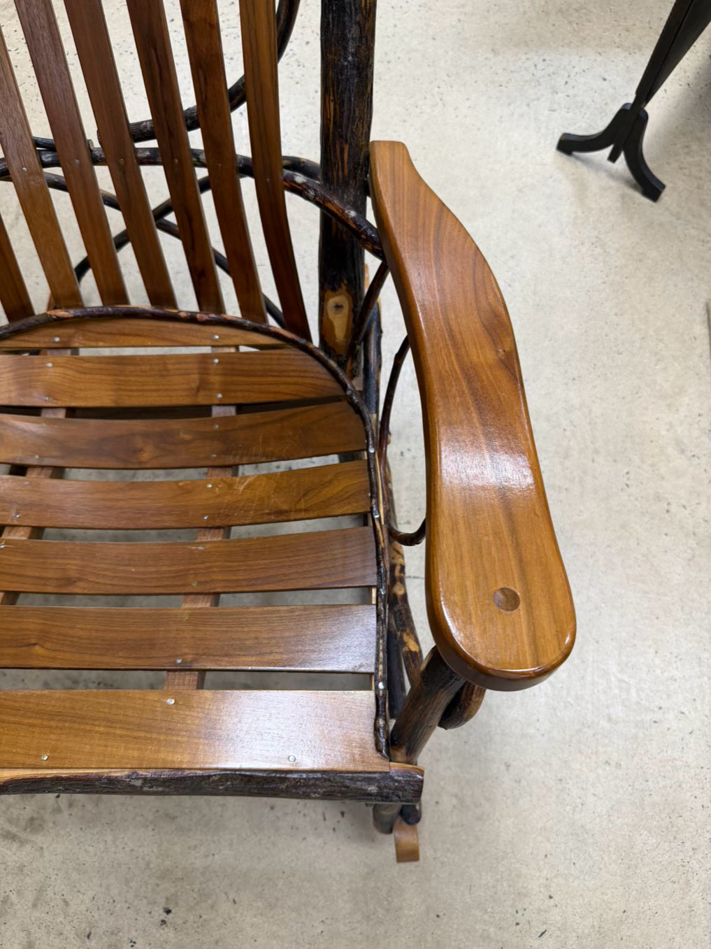 Light Wood Amish Style Chair