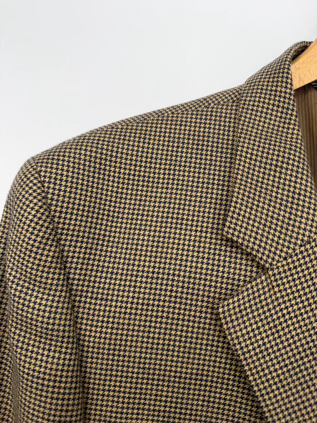 JACK VICTOR Men's Size 44 Tan & Black Cashmere Houndstooth Long Sport Coat