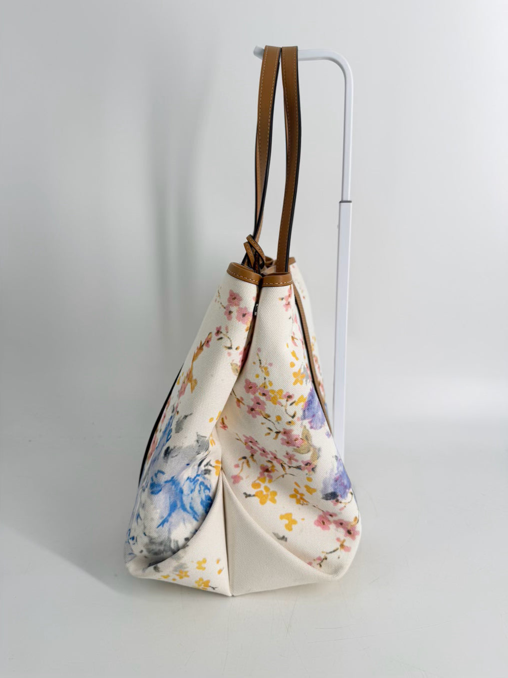 LAUREN RALPH LARUEN Emerie Canvas Watercolor Floral Tote Bag NWT