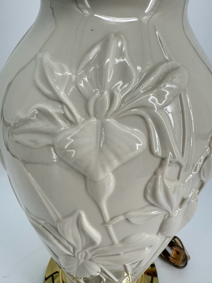 LENOX Cream Porcelain Raised Flower Design Lamp