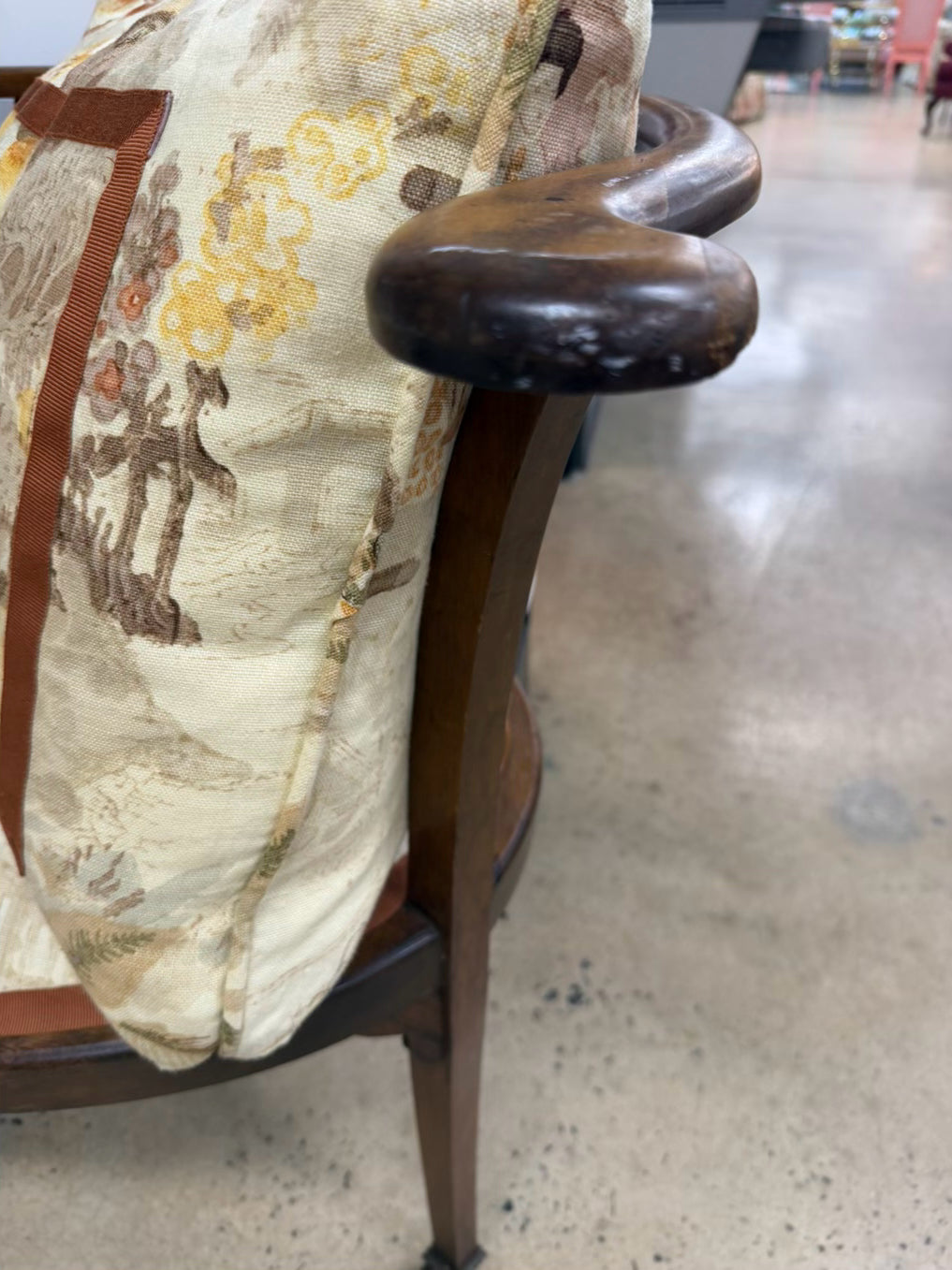 ANTIQUE Curved Wood Bench w/ Spindle Back & Pillows