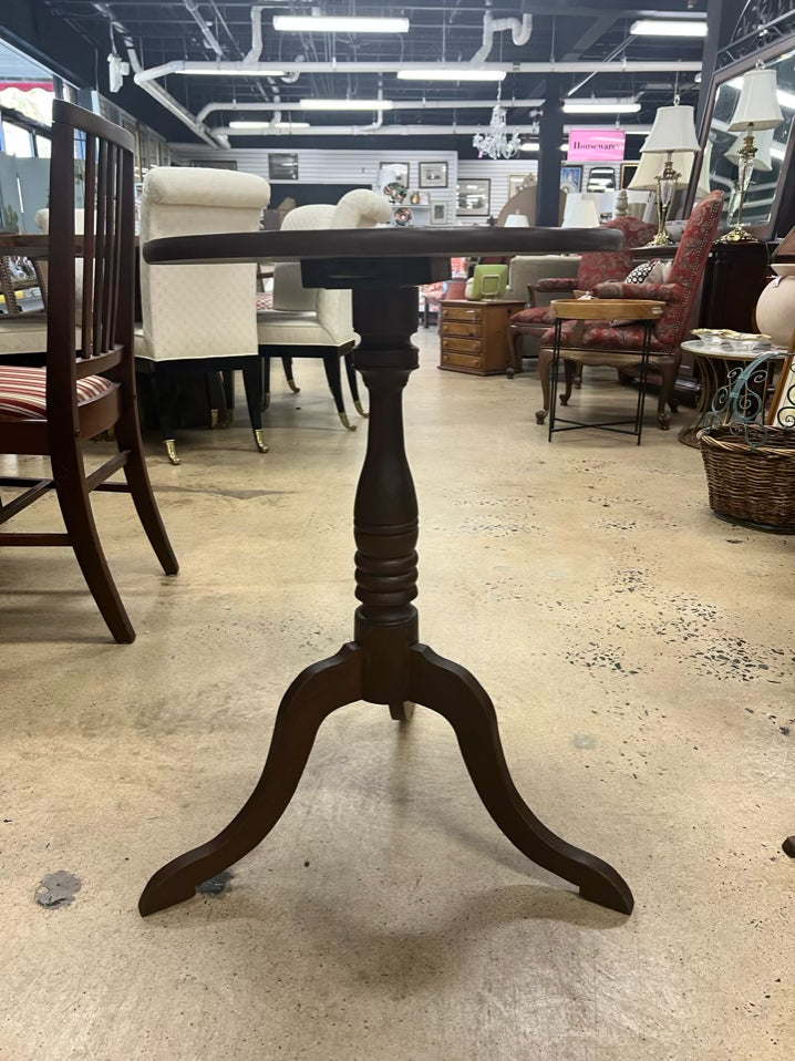 ANTIQUE Wood Round Occasional Table w/ Tripod Legs