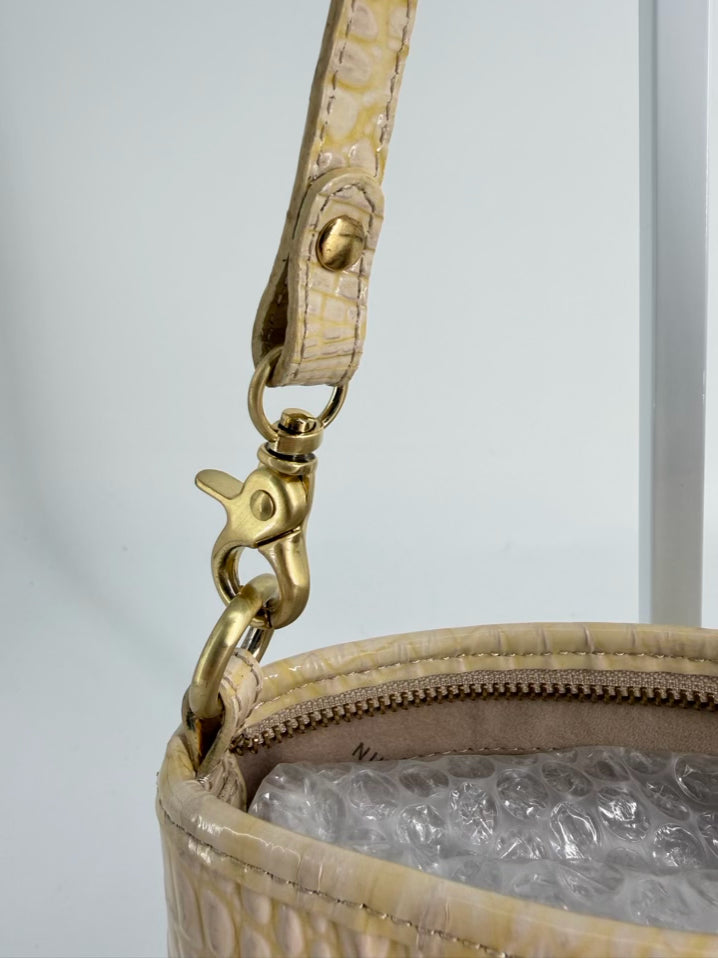 BRAHMIN Cream Leather Embossed Purse