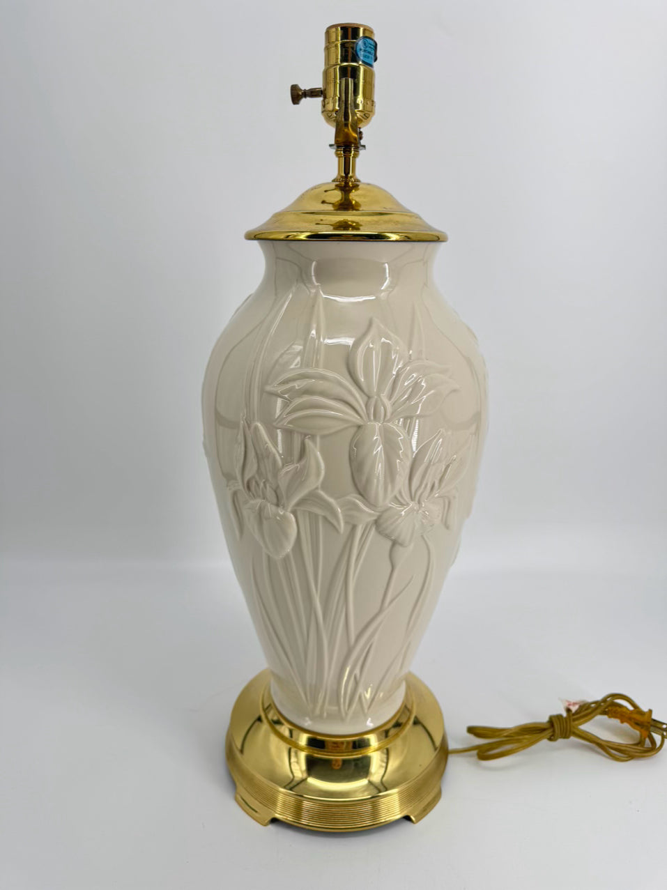 LENOX Cream Porcelain Raised Flower Design Lamp