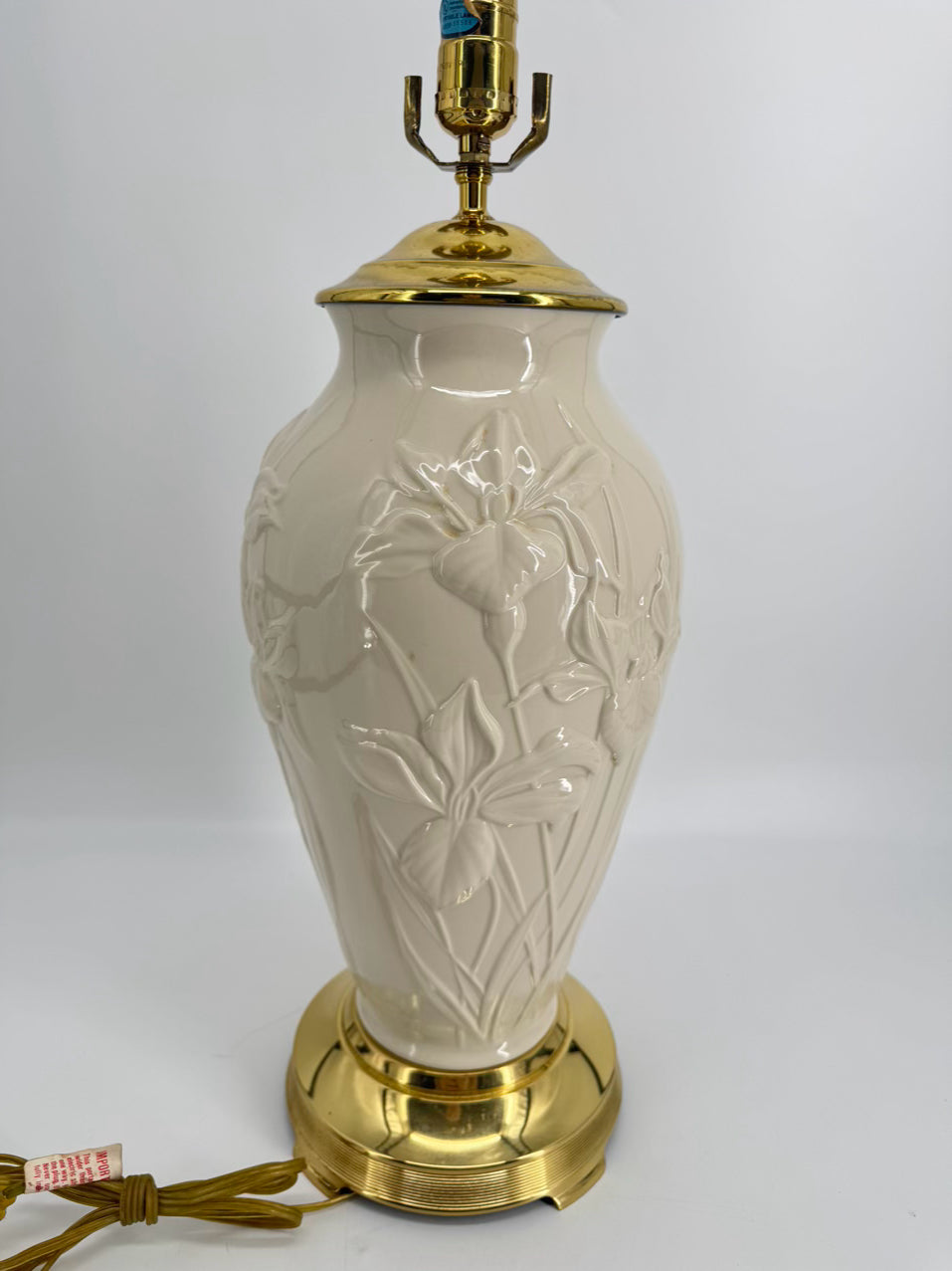 LENOX Cream Porcelain Raised Flower Design Lamp