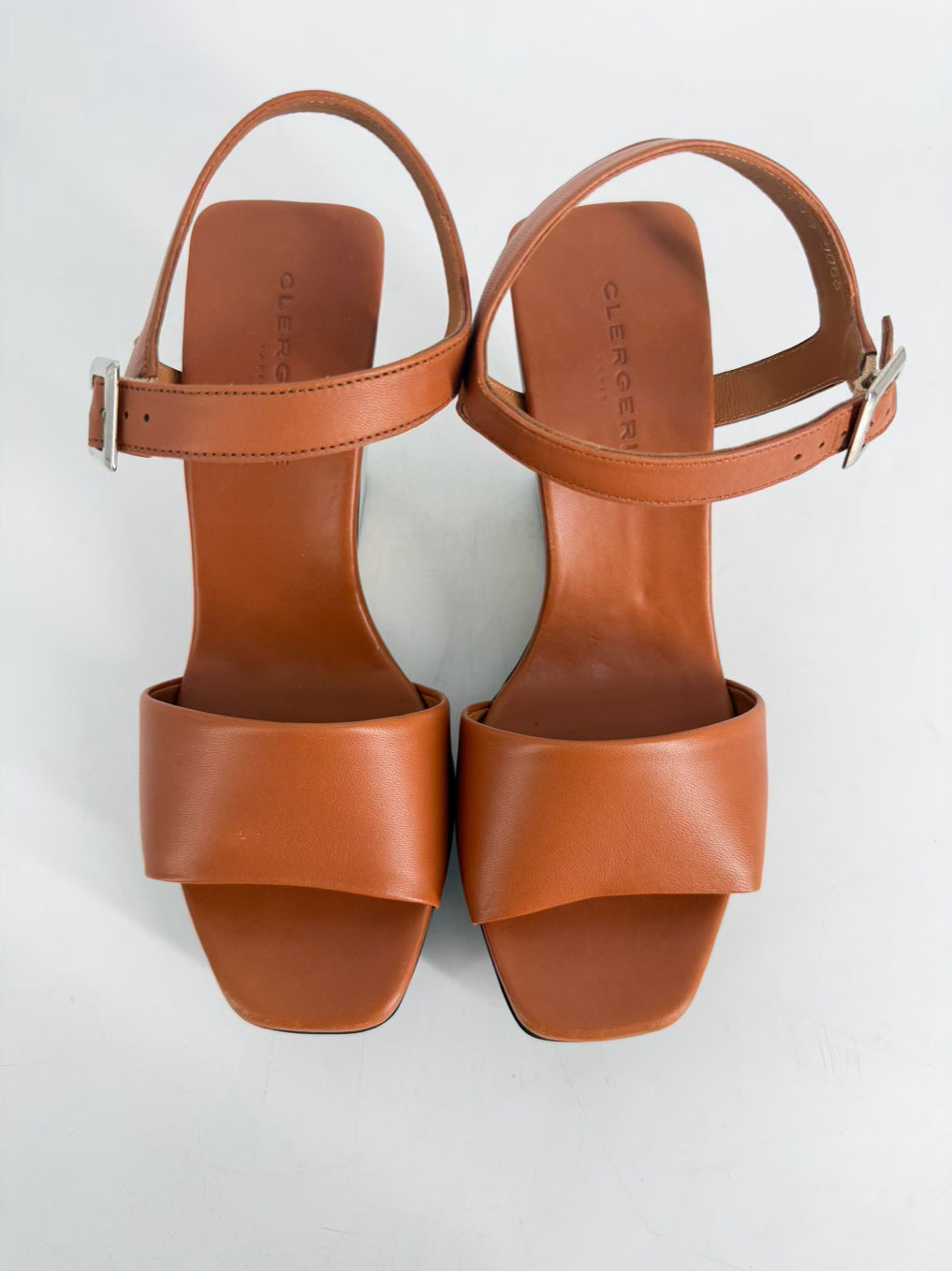 CLERGIE Size 39.5 Cognac Heels