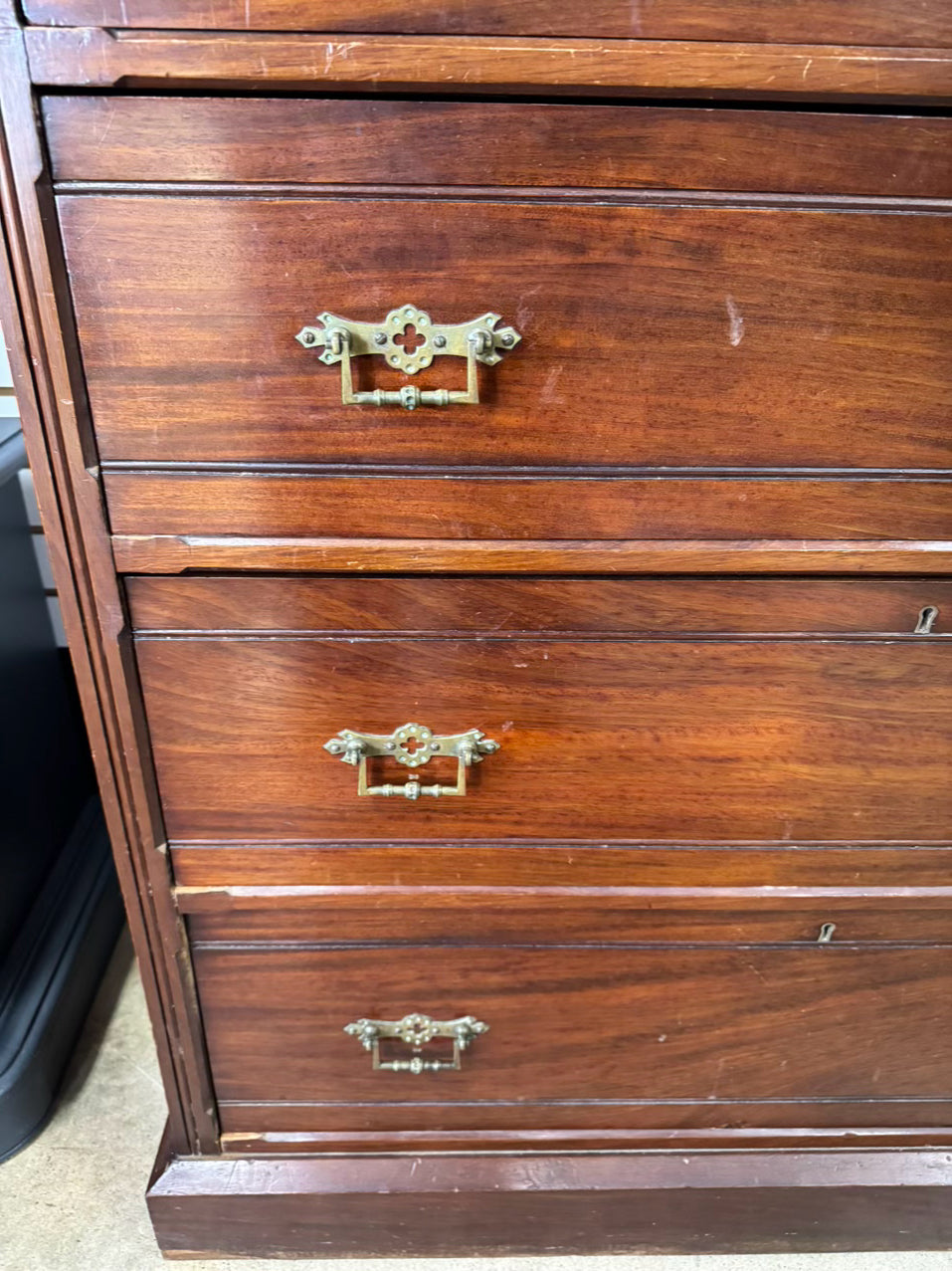 ANTIQUE Wood 5-Drawer Chest