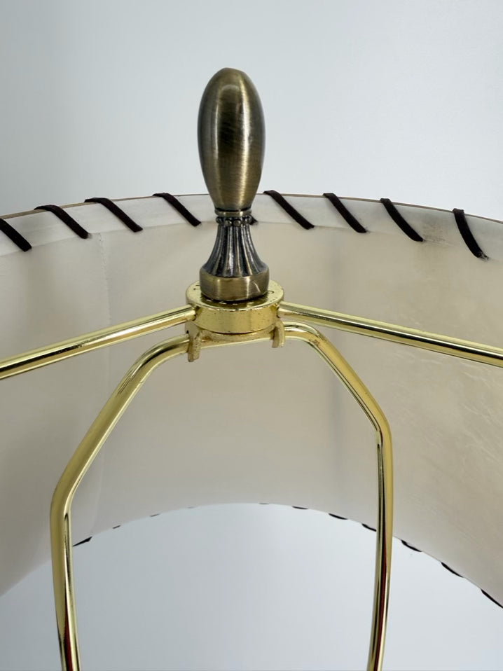 Brown Metal Cat Tail & Pine Cones Lamp w/ Shade