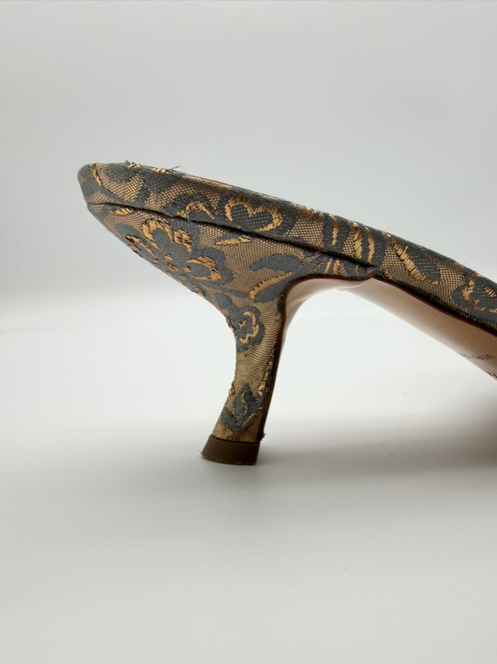 PRADA Size WMNS 35.5 Gold & Blue Tapestry Floral Kitten Heels