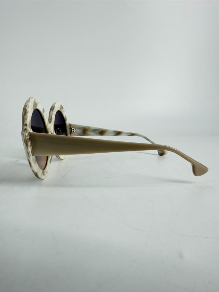ALICE + OLIVIA Marble Cream & Brown Sunglasses