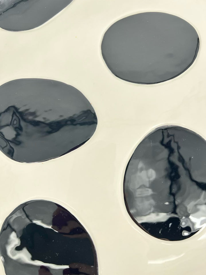 SALLY RUSSELL Black & White Ceramic Dots Platter