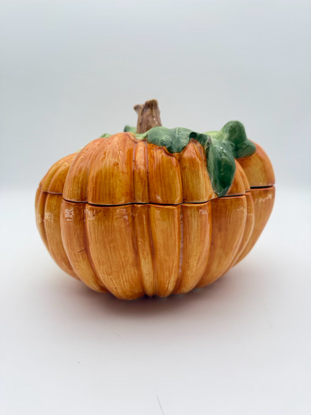 VIETRI Orange Pumpkin Bakeware