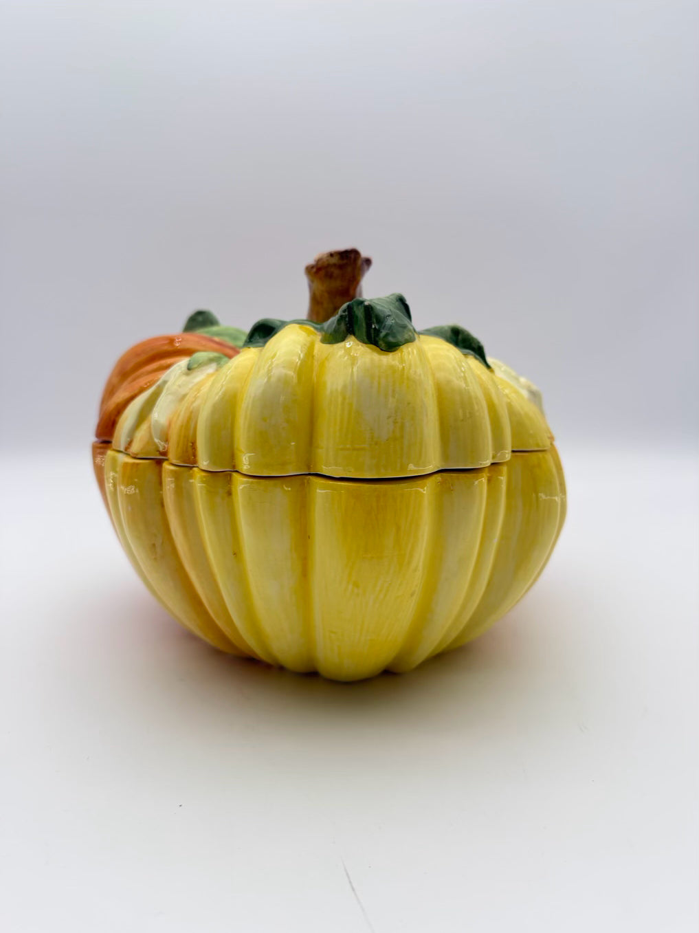 VIETRI Orange Pumpkin Bakeware