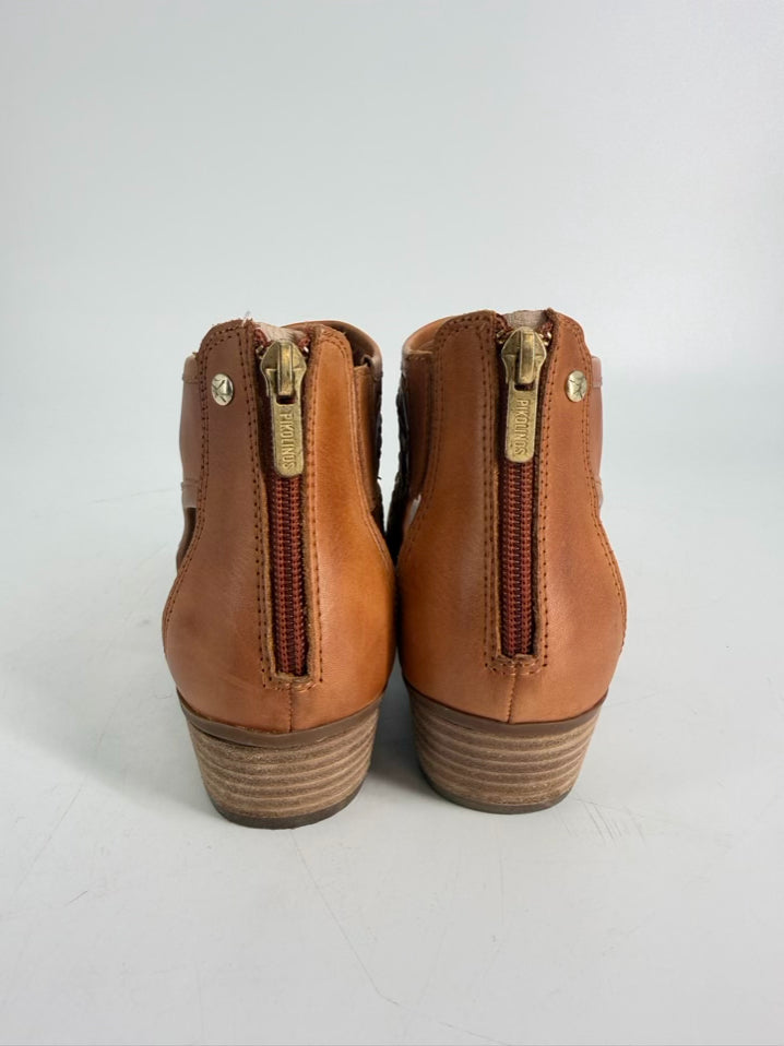 PIKOLINOS Size 38 Cognac Leather Laser Cut Casual Shoes