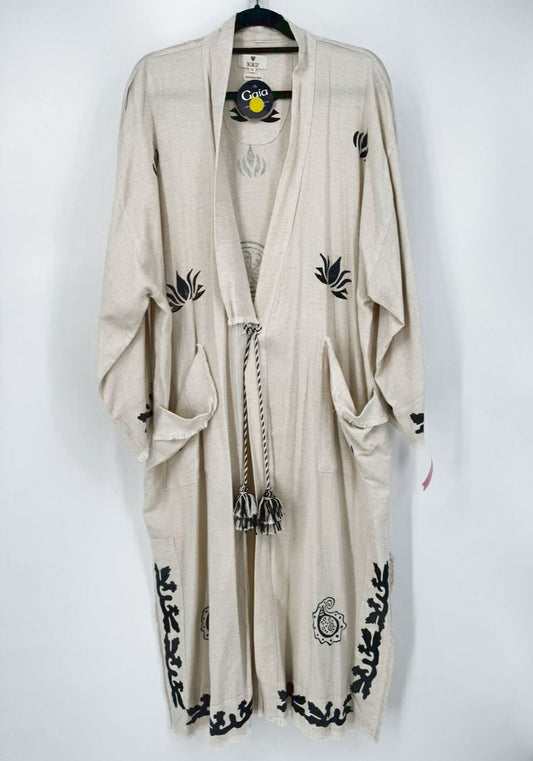 IKIKIZ Size O/S Beige Tassel Wood Block Print Robe NWT