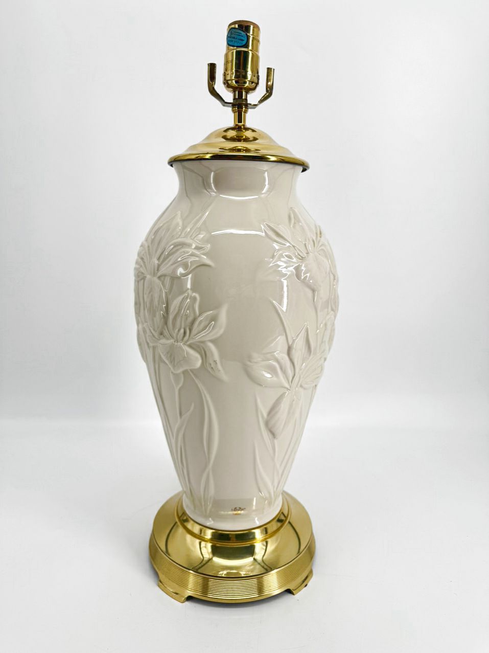 LENOX Cream Porcelain Raised Flower Design Lamp