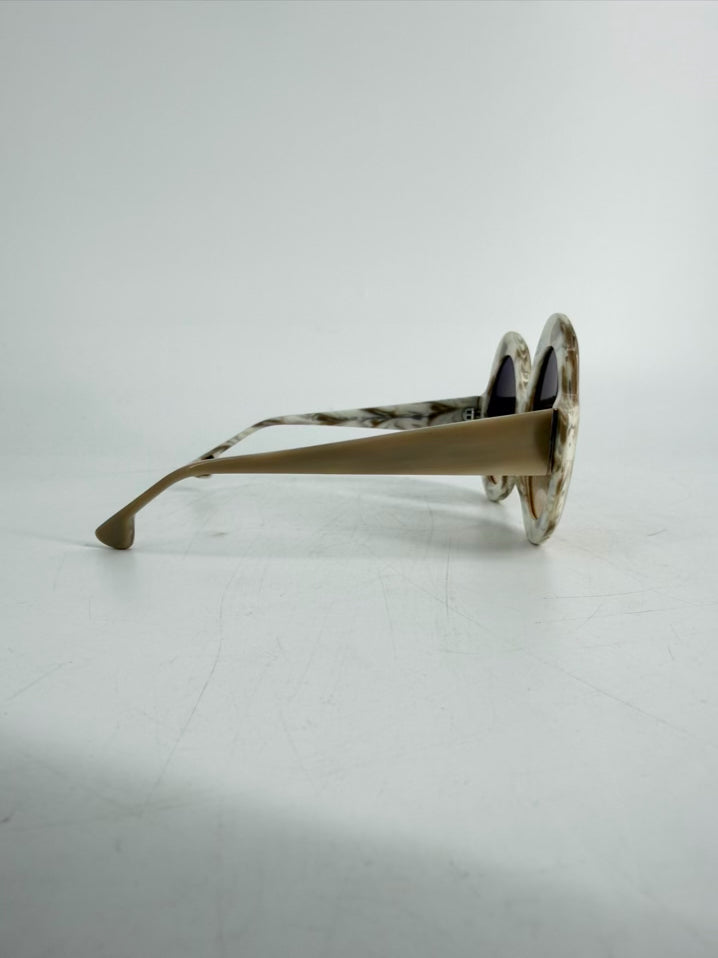 ALICE + OLIVIA Marble Cream & Brown Sunglasses