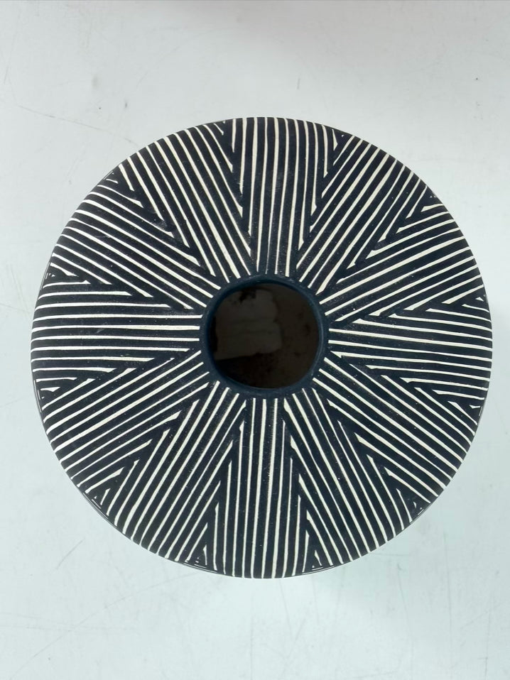 K.V.ACOMA Black & White Geometric Vase