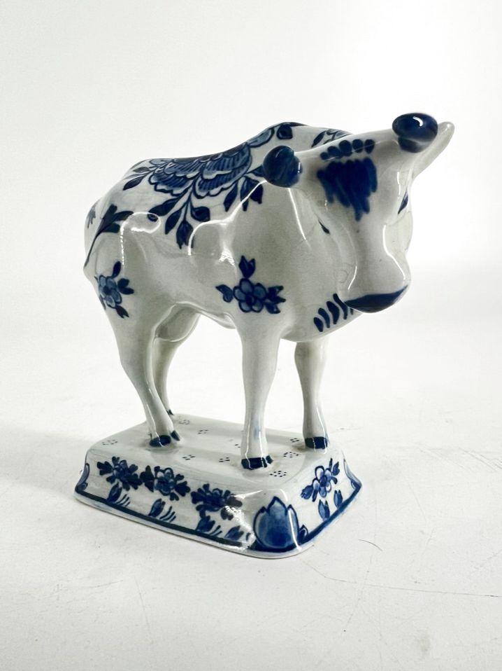 DELFT Blue & White Porcelain Figure