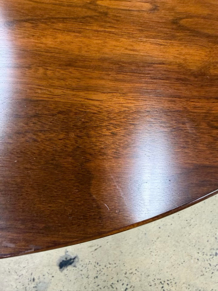 VIRGINIA GALLERIES Henkle Harris Queen Ann Black Walnut Dinning Table & Chairs