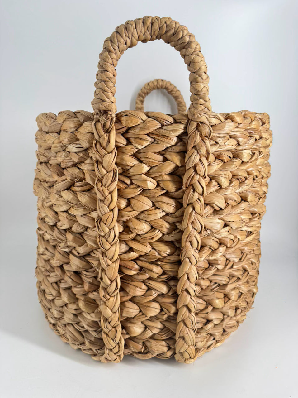 Natural Seagrass Round Basket