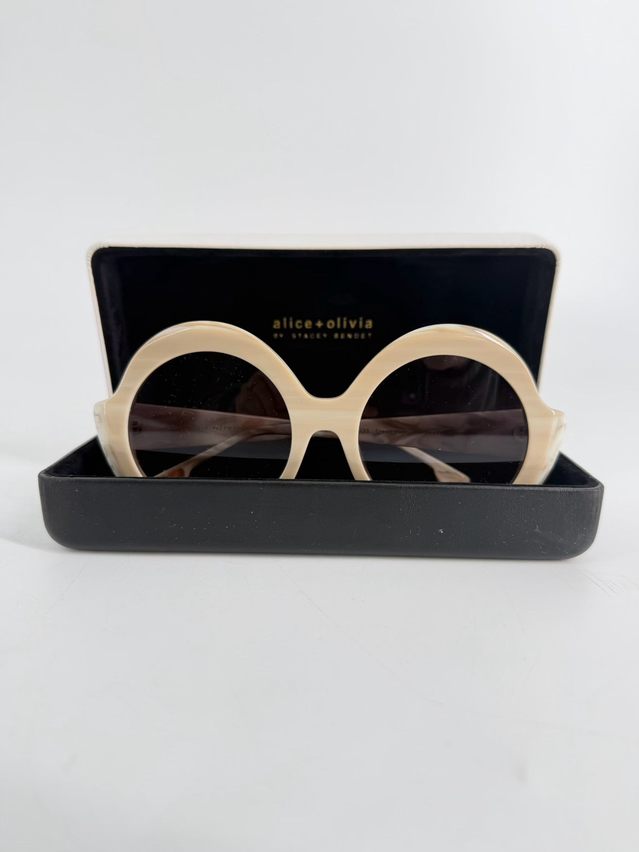 ALICE + OLIVIA Marble Cream & Brown Sunglasses