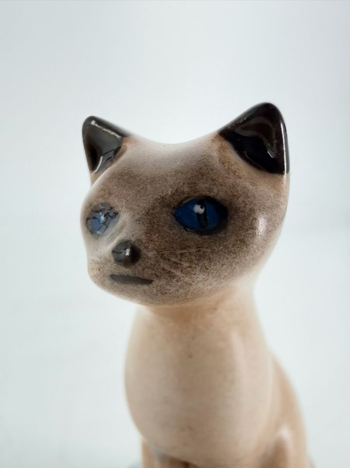 Limoges Blue & White Porcelain Siamese Cat Trinket Box