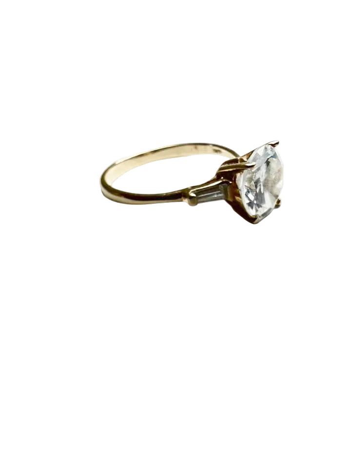 10K Gold Cubic Zirconia Ring