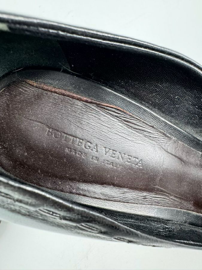 BOTTEGA VENETA Size 40 Black Leather Intrecciato Weave Peep Toe Heels