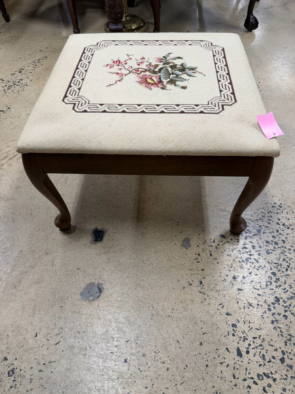 VINTAGE Queen Ann Foot Stool w/ Flowered Needlepoint