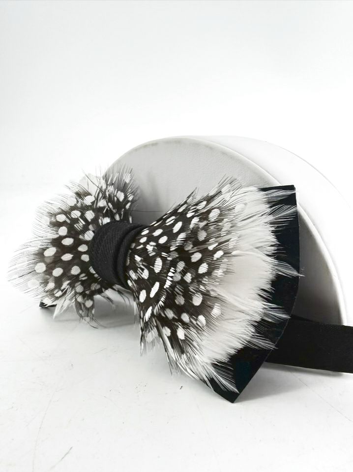 BRACKIDH Gatsby Black & White Guinea Feather Bowtie