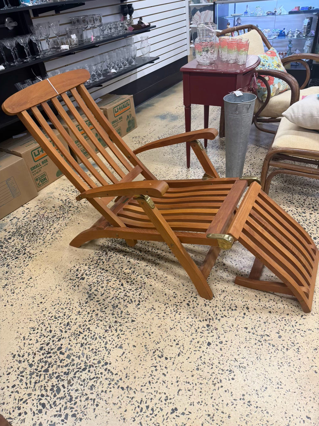 BARLOW TYRIE Teak Outdoor Steamer Chair