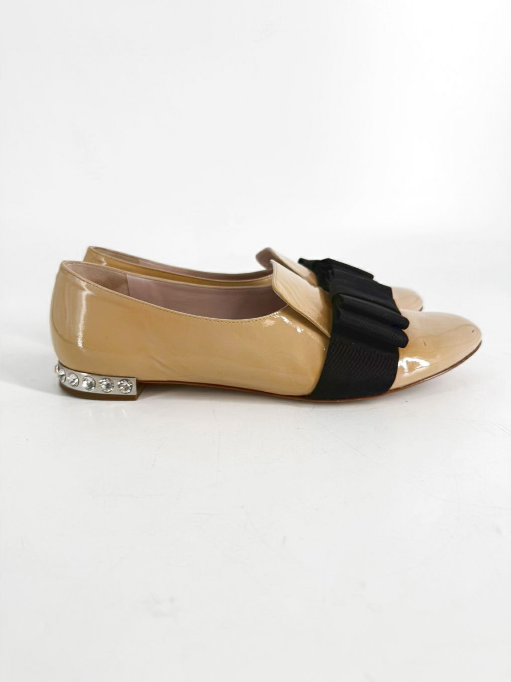 MIU MIU Size 39.5 Beige & Black Leather Bow Crystal Flats