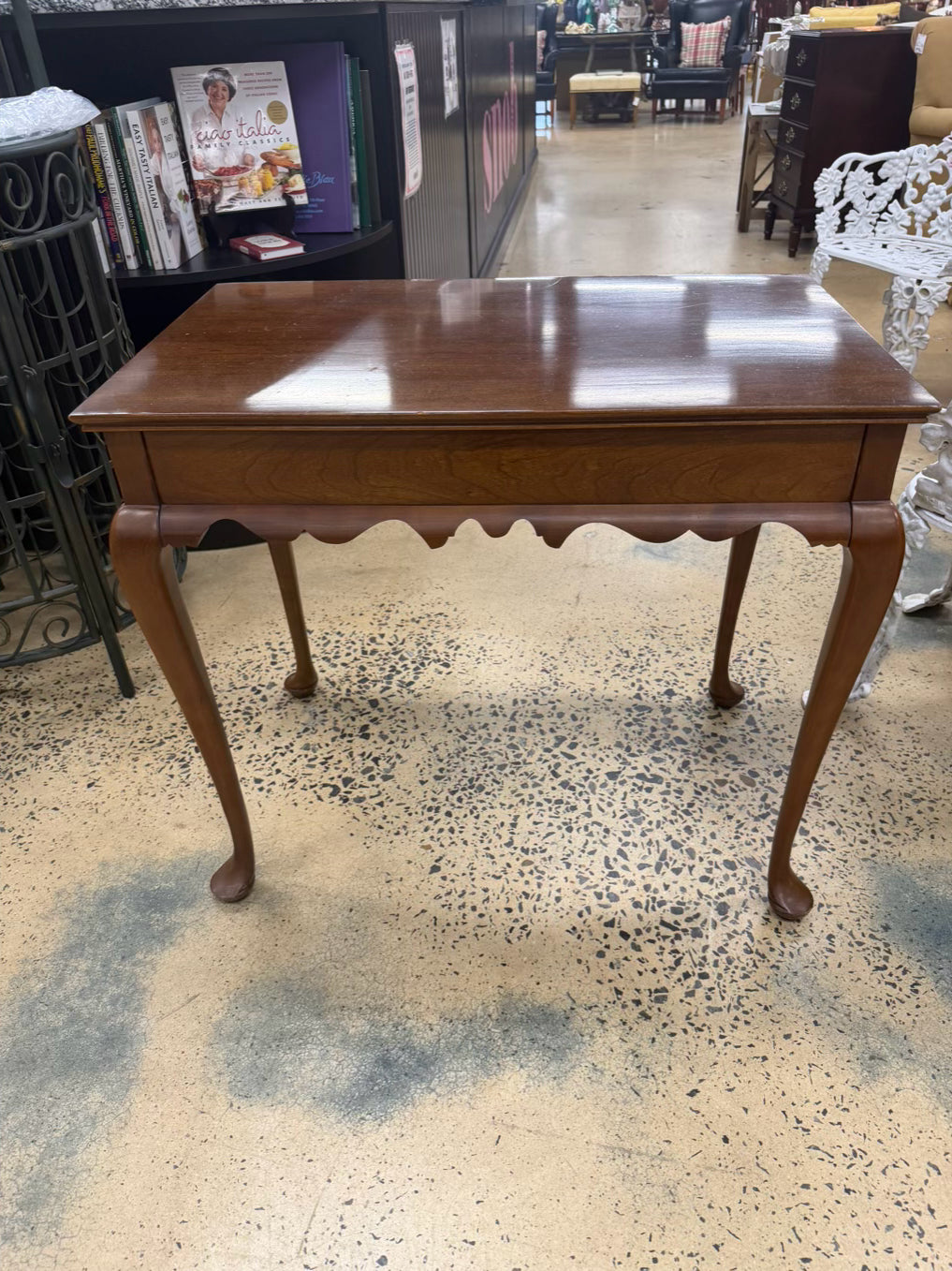Medium Brown Wood Queen Ann Tea Table