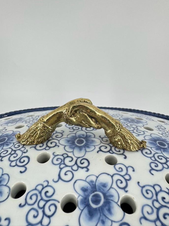 blue/white Porcelain MAITLAND SMITH Tureen