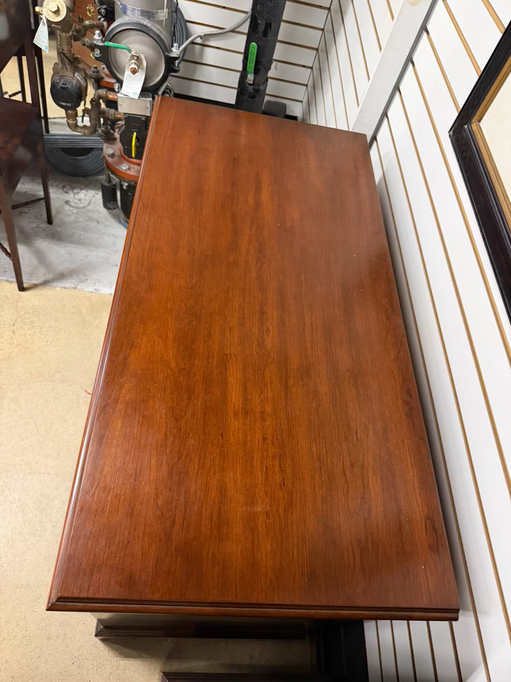 VIRGINIA GALLERIES Henkle Harris Wild Black Cherry Brown 5 Drawer Chest