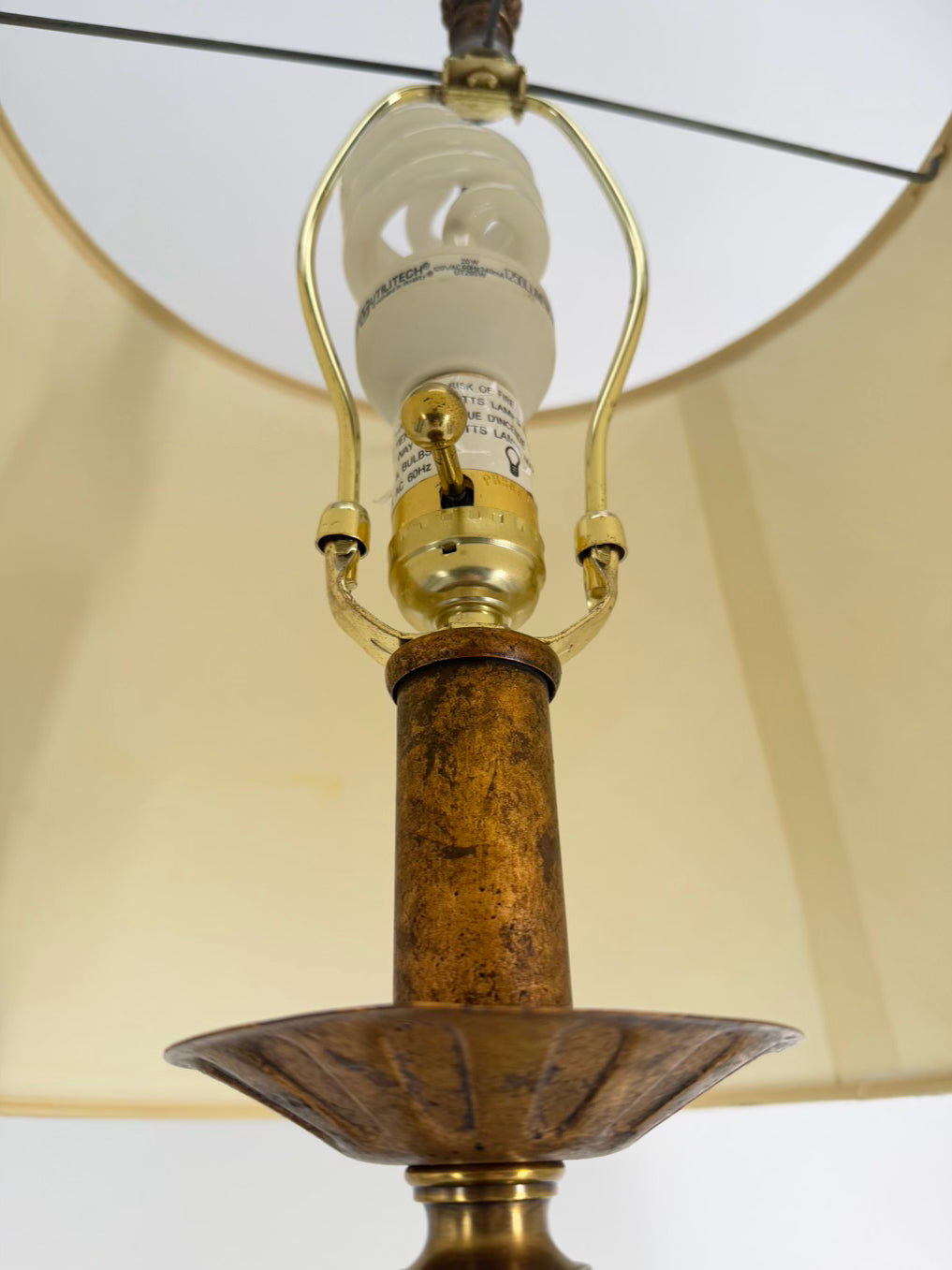 Aqua Lamp w/ Wood & Brass Like Base Detail & Shade