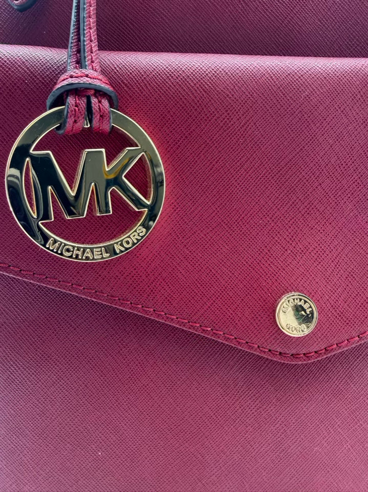 MICHAEL KORS Burgundy Jet Set Saffiano Leather Pocket Tote w/ Gold Tone Hardware