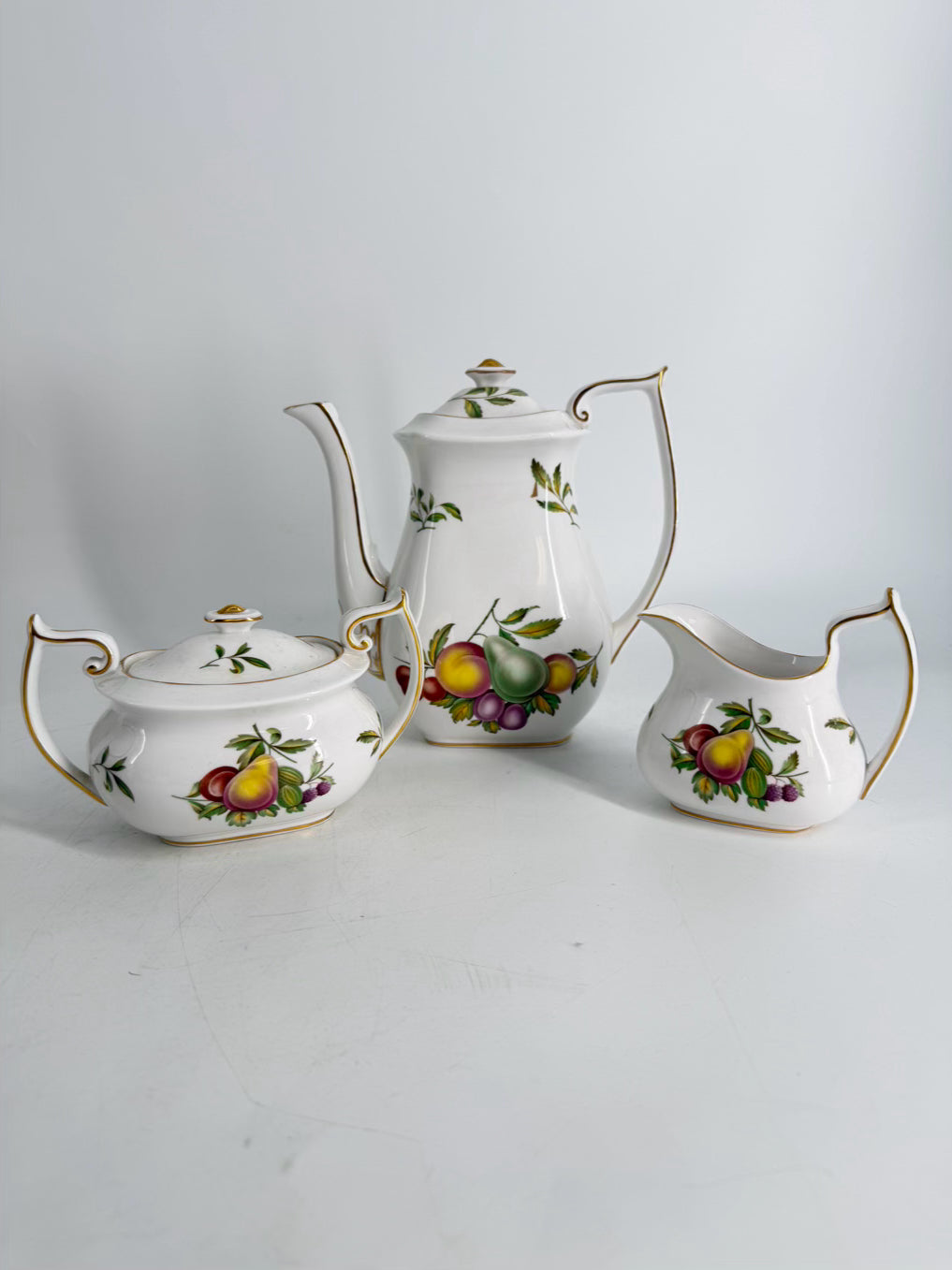 SPODE White, Green & Pink Bone China Blenheim 5 Piece Dinnerware Setting For 12 w/ Serving Pieces