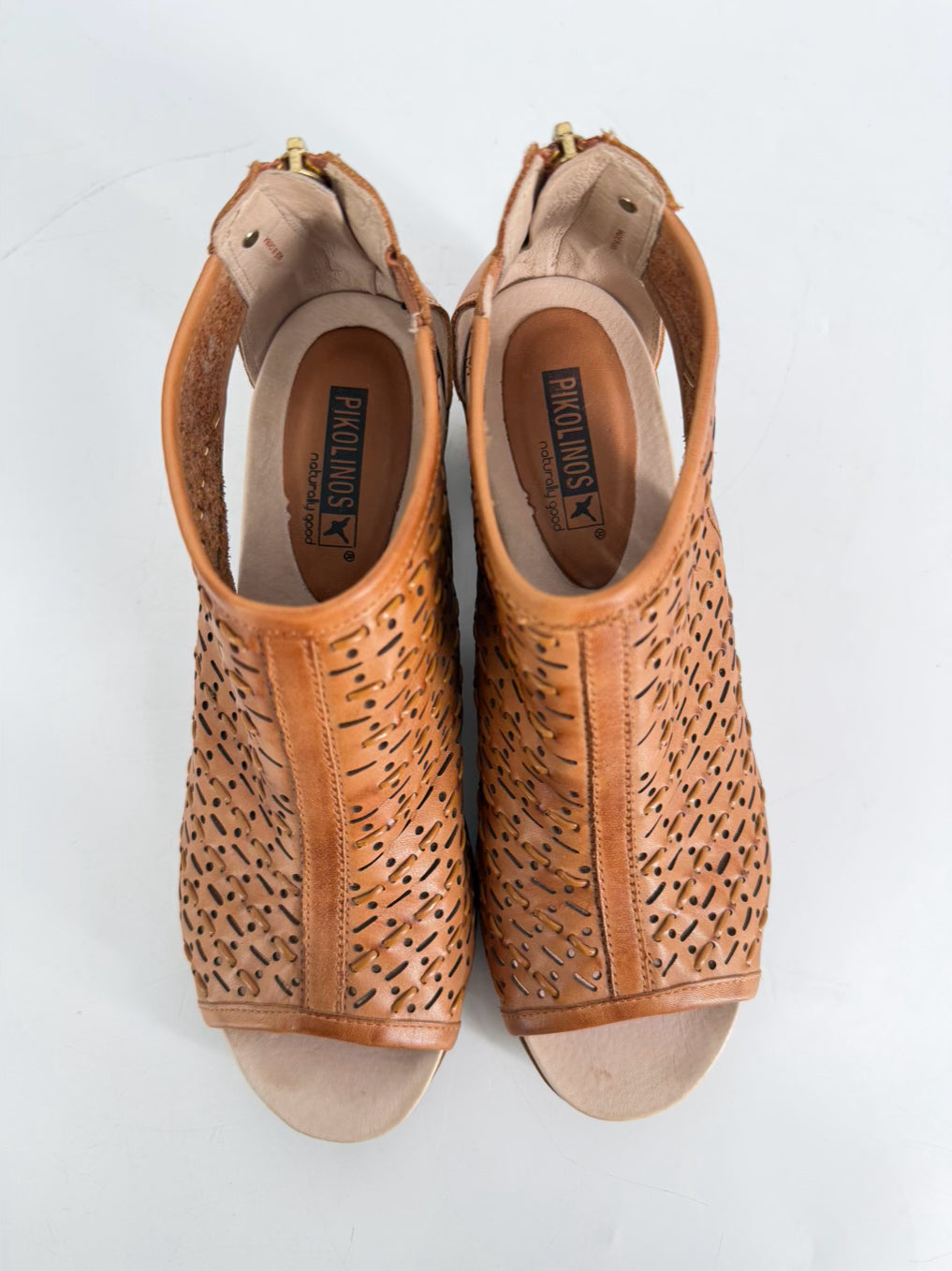 PIKOLINOS Size 38 Cognac Leather Laser Cut Casual Shoes